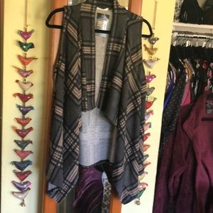 NWT Plaid vest